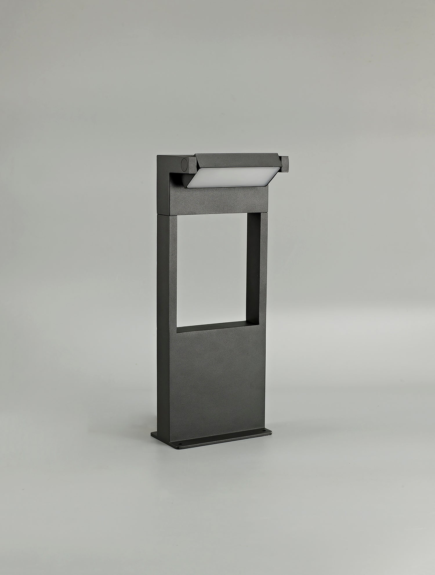 Moncur Short Post, 1 x 10W LED, 3000K, 720lm, IP54, Graphite Black, 3yrs Warranty