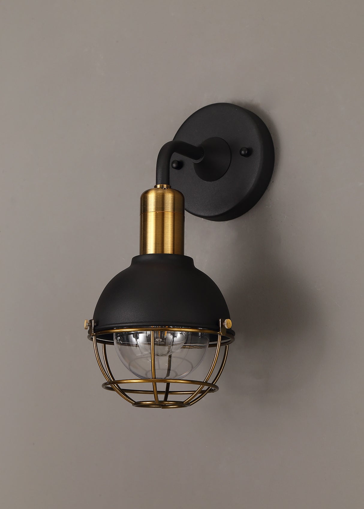 Neil Wall Lamp, 1 Light E27, Sand Black/Brushed Bronze