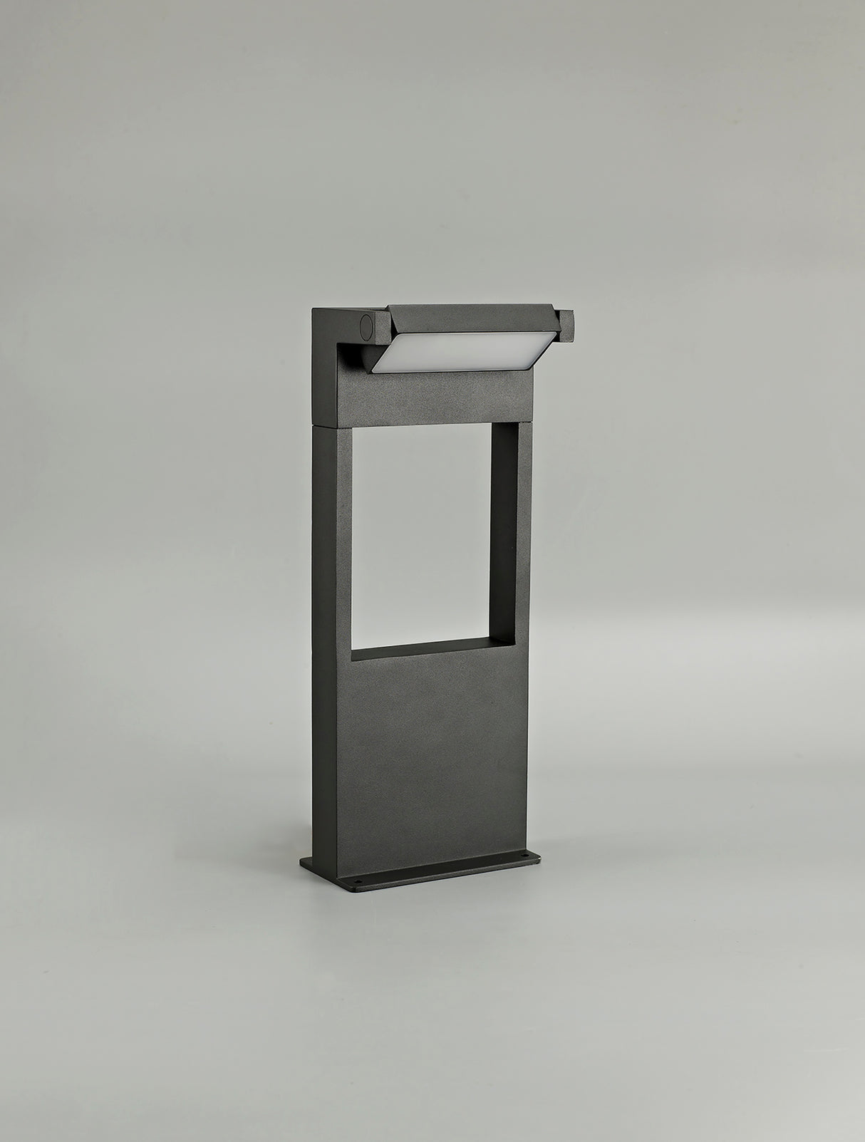 Moncur Short Post, 1 x 10W LED, 3000K, 720lm, IP54, Graphite Black, 3yrs Warranty