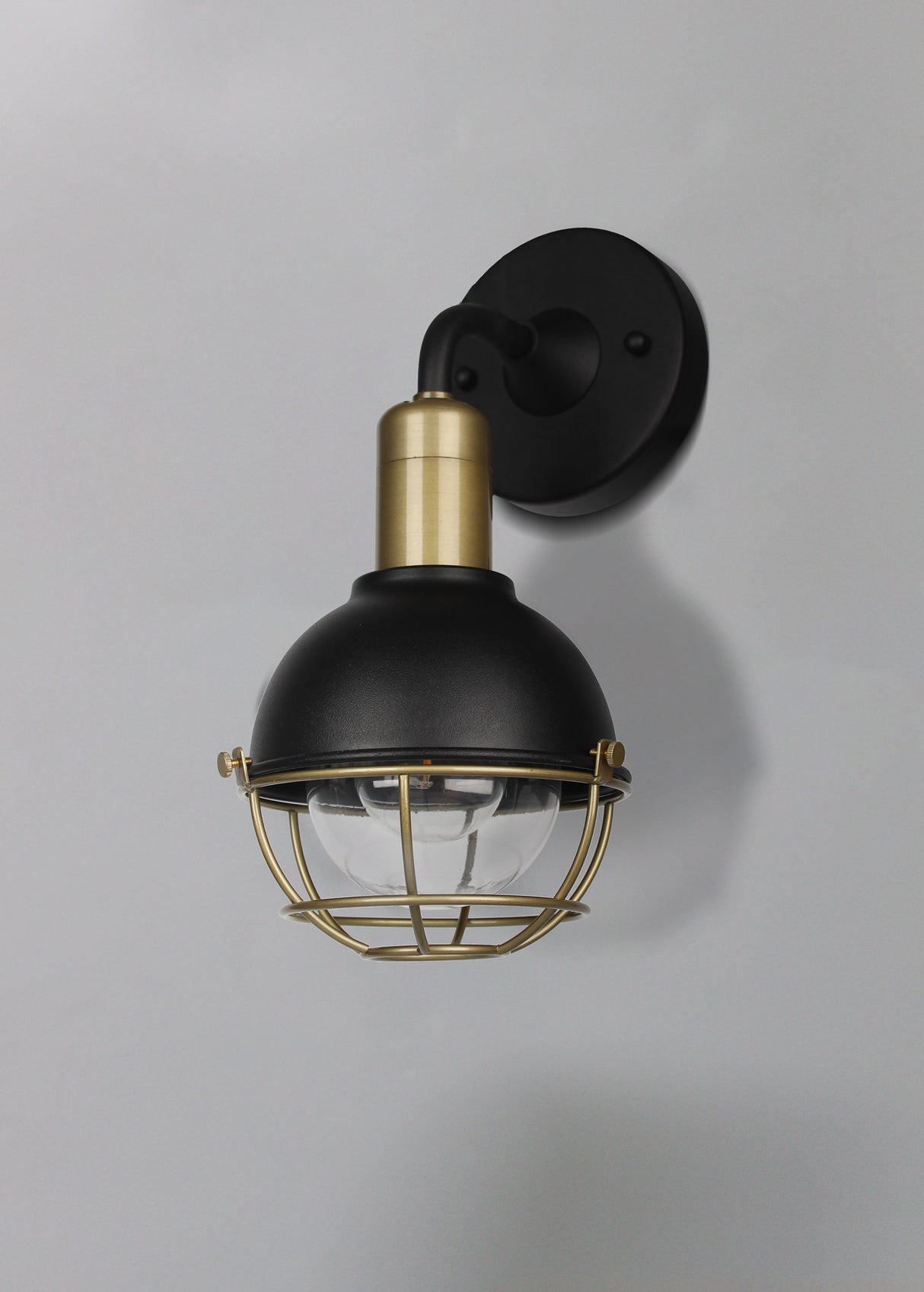 Rose Wall Lamp, 1 Light E27, IP65, Sand Black/Antique Brass, 2yrs Warranty