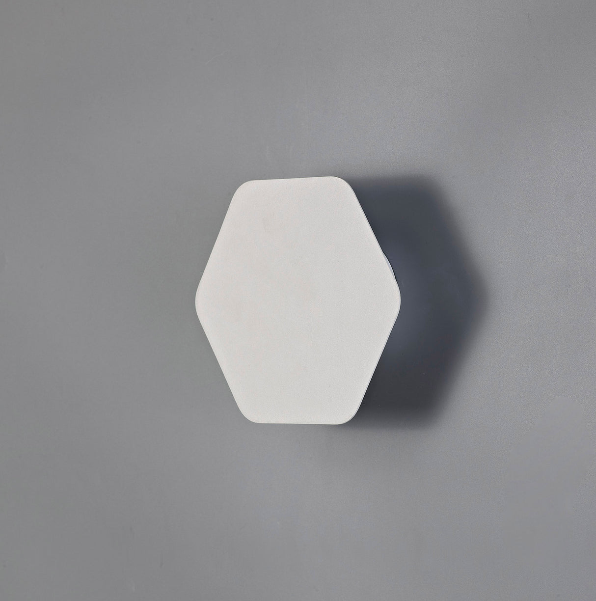 Proctor Magnetic Base Wall Lamp, 12W LED 3000K 498lm, 15cm Horizontal Hexagonal, Sand White