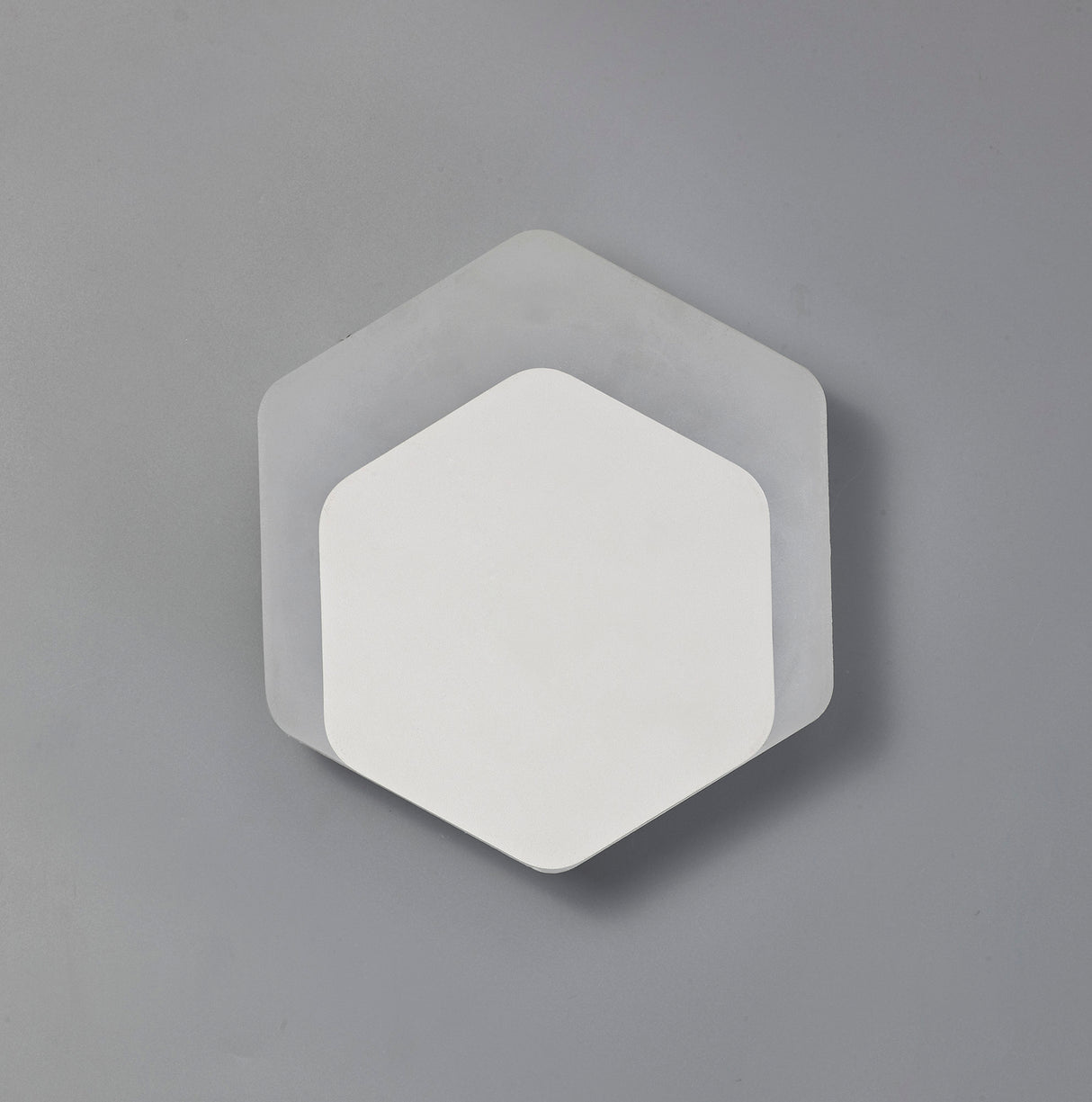 Proctor Magnetic Base Wall Lamp, 12W LED 3000K 498lm, 15/19cm Vertical Hexagonal Bottom Offset, Sand White/Acrylic Frosted Diffuser