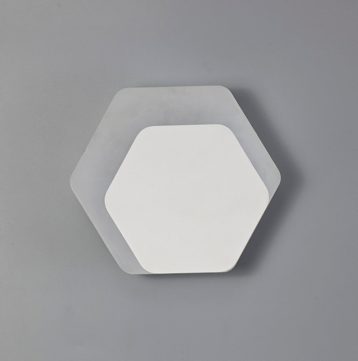 Proctor Magnetic Base Wall Lamp, 12W LED 3000K 498lm, 15/19cm Horizontal Hexagonal Right Offset, Sand White/Acrylic Frosted Diffuser